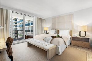 1 Hotel & Homes - Oceanview- Primary Bedroom