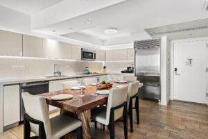 1 Hotel & Homes - Oceanview- Kitchen and Dining Area