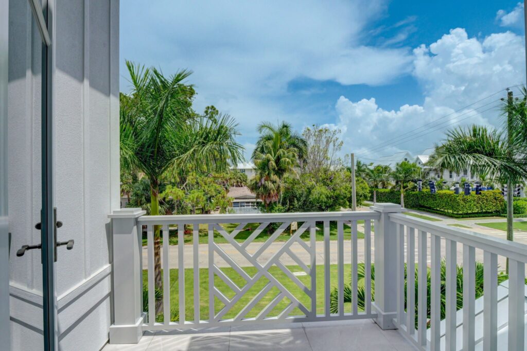 The Sand Castle - Balcony