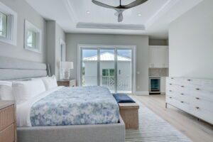 The Sand Castle Bedroom 4 (upstairs) - King Bed