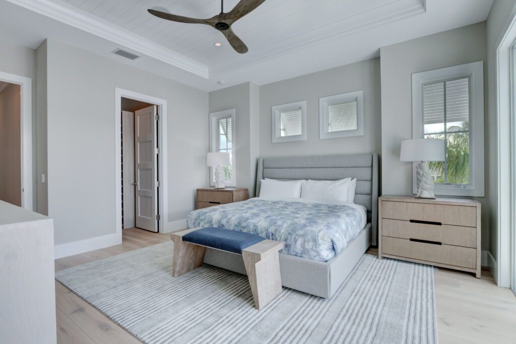 The Sand Castle Bedroom 4 (upstairs) - King Bed