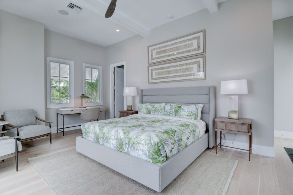 The Sand Castle Bedroom 5 (Carriage House suite) - King Bed
