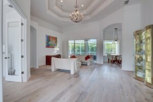 Palm Paradise- Front Room