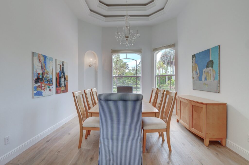 Palm Paradise- Dining Room