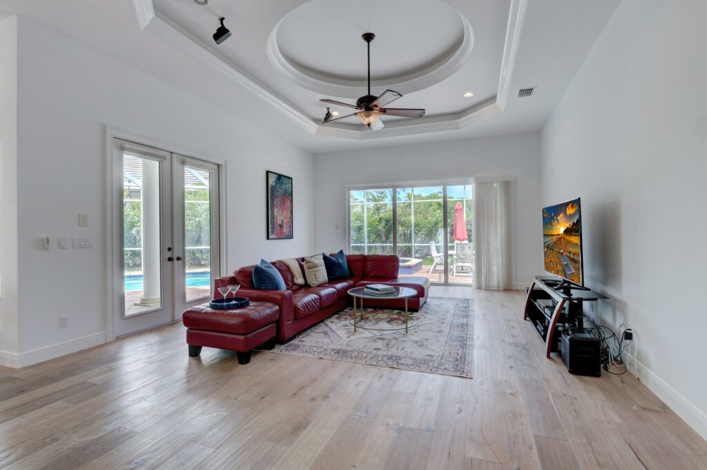 Palm Paradise- Living Room