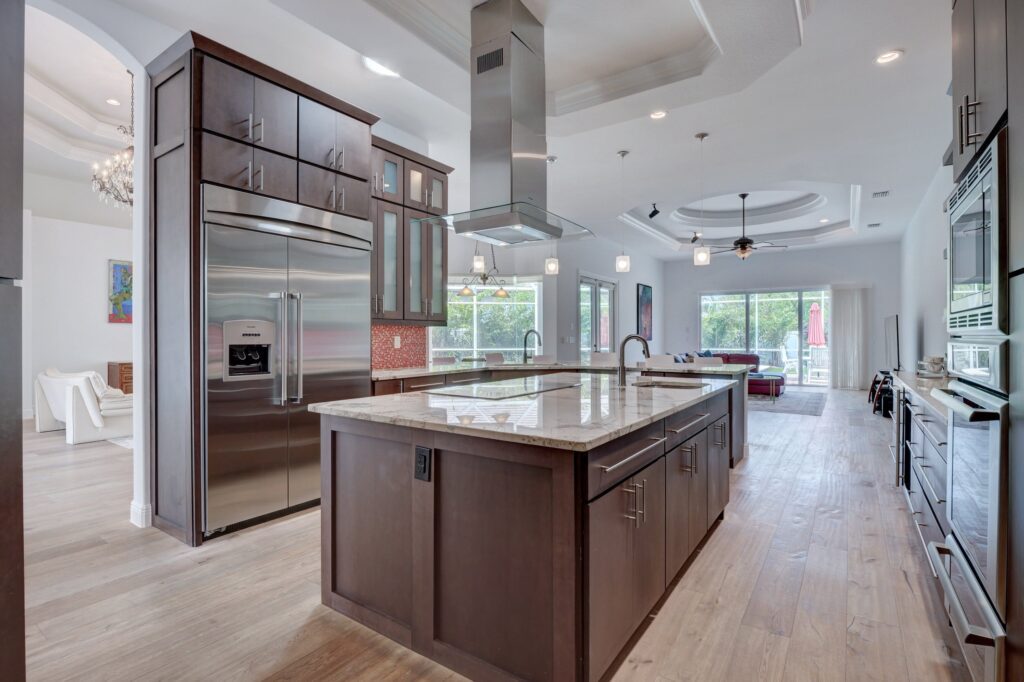 Palm Paradise- Kitchen