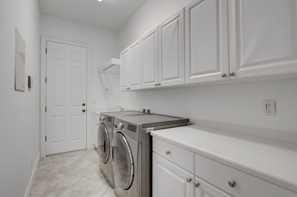 Palm Paradise- Washer and Dryer