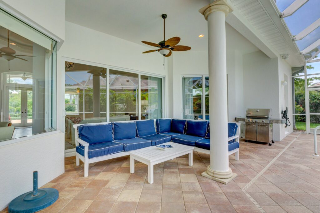 Palm Paradise- Outdoor Entertainment