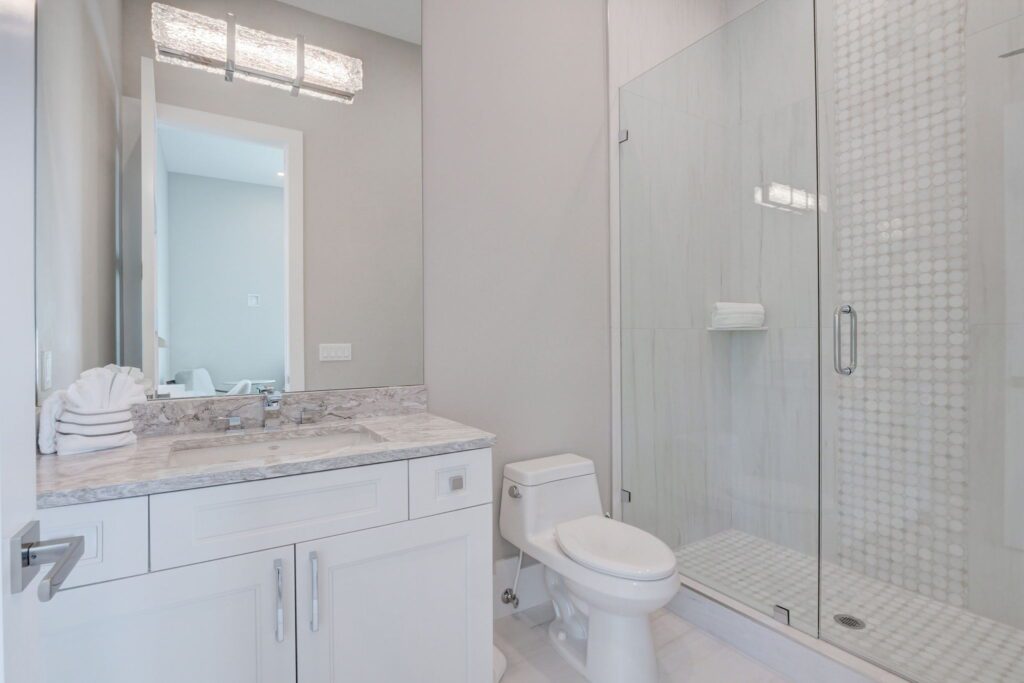 The Sand Castle - Full Bathroom 4 - Carriage House Suite