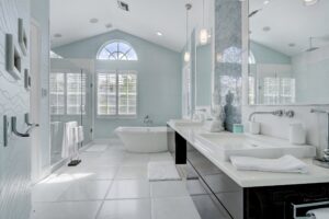 Entertainer's Dream- Primary Bedroom Bathroom