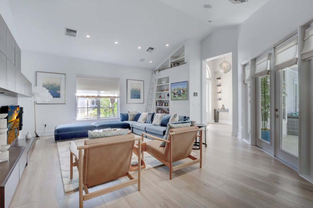 Entertainer's Dream- Living Room