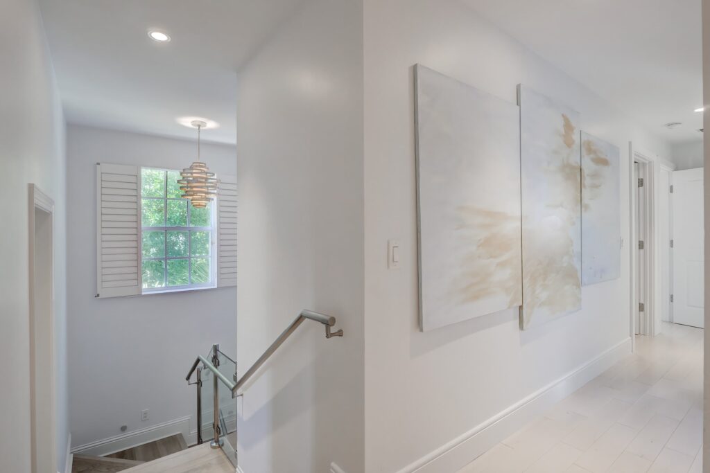 Entertainer's Dream- Hallway Upstairs