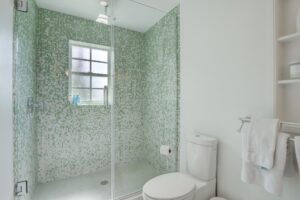 Entertainer's Dream- Guest Bedroom 1 Bathroom