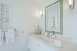 Entertainer's Dream- Guest Bedroom 1 Bathroom