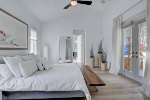Entertainer's Dream- Primary Bedroom Bathroom