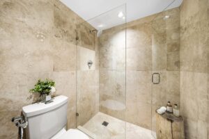 1 Hotel & Homes - City View- Guest Bedroom Bathroom 