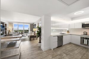 1 Hotel & Homes - City View - Kitchen and Living Area
