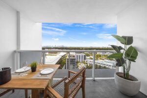 1 Hotel & Homes - City View- Balcony Area