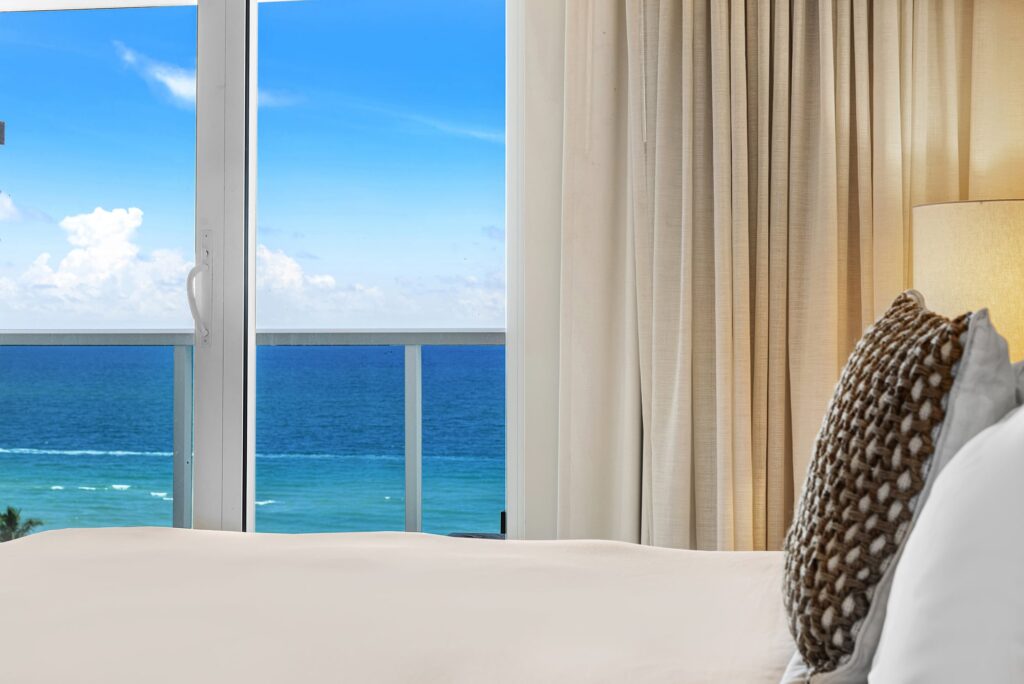 1 Hotel & Homes - Oceanview- Primary Bedroom