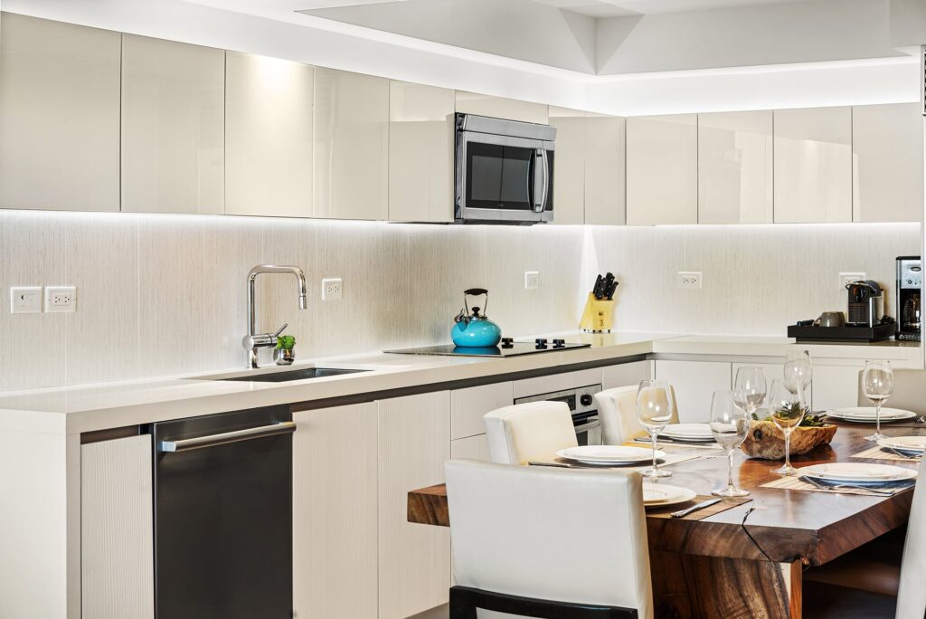 1 Hotel & Homes - Oceanview- Kitchen Area