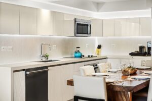 1 Hotel & Homes - Oceanview- Kitchen Area